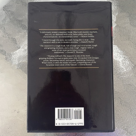 The Assassini - Thomas Gifford. Suspense. Hardcover. Fiction - Picture 3 of 9